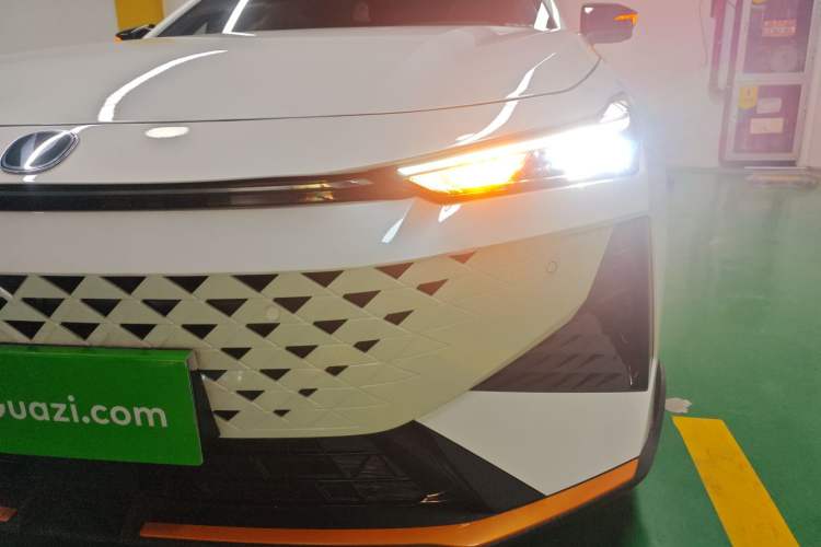 Used Changan UNI-V 2024 1.5T Prestige Sport Edition
