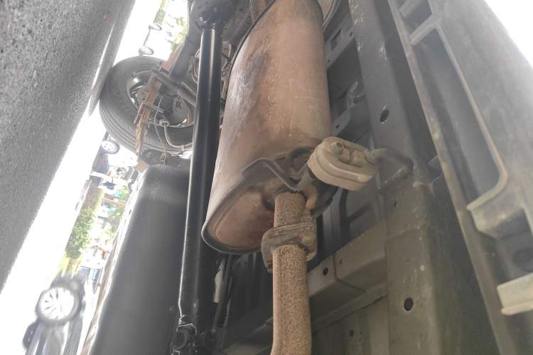 Used Jinbei Gold Hiace 2023 2.0L Passenger Van Travel Lion 5/6/7 Seater
