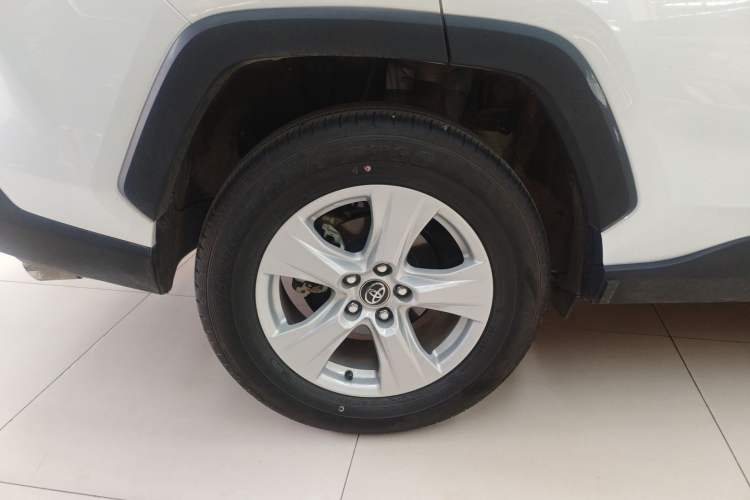Used Toyota RAV4 2024 2.0L CVT Two-Wheel Drive Urban Edition
