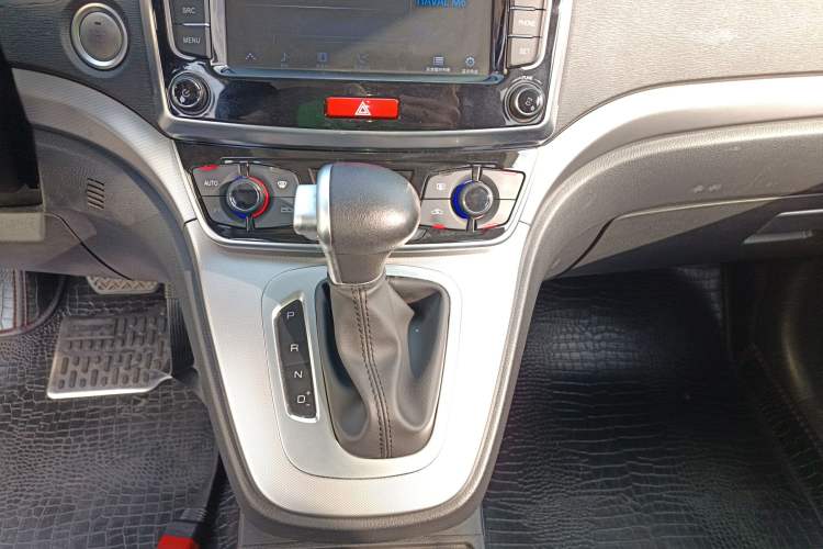 Used Haval M6 2018 1.5T DCT Two-Wheel Drive Elite Model
