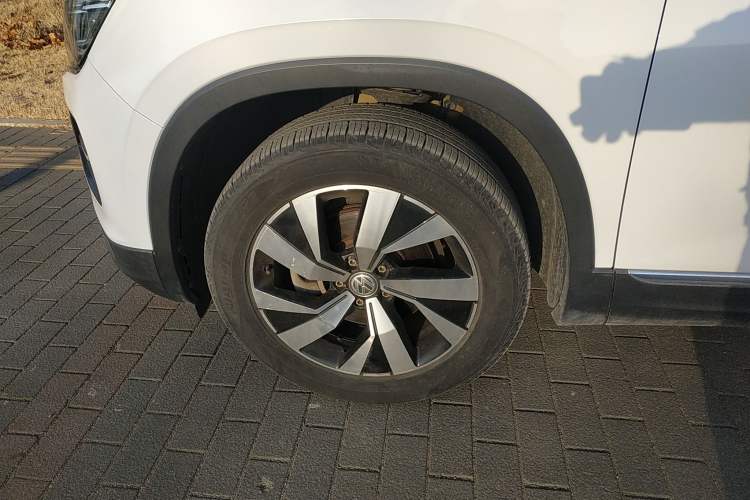 Used Volkswagen Tayron 2019 330TSI Two-Wheel-Drive Luxury Version China V Emission Standard