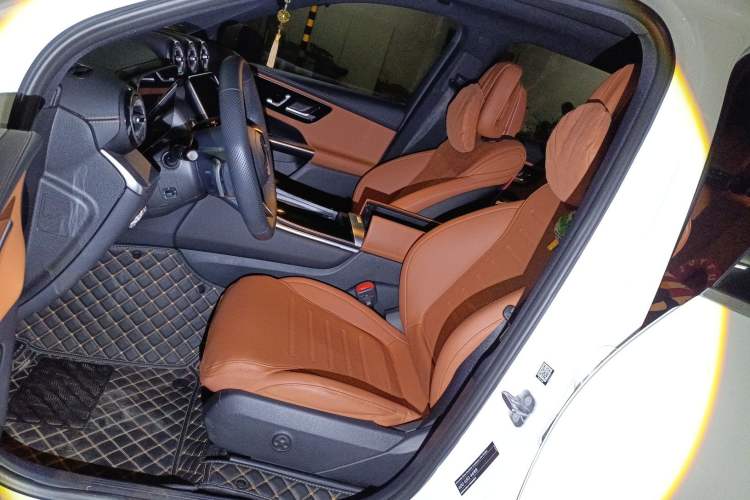 Used Mercedes-Benz GLC 2023 GLC 260 L 4MATIC Luxury 7-Seater
