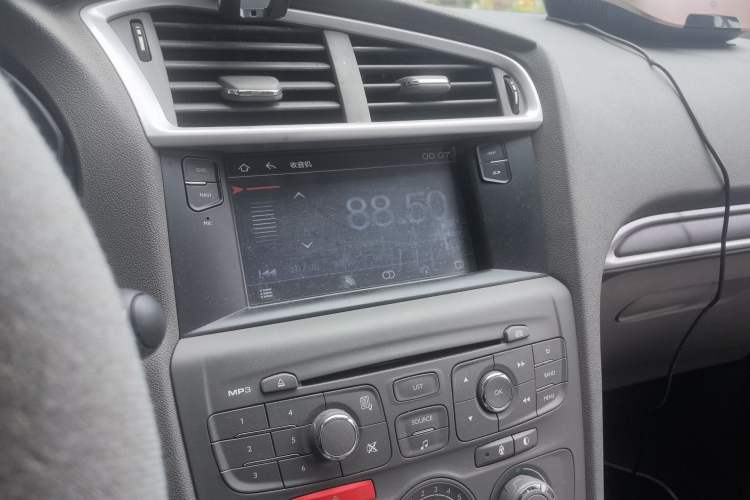 Used Citroen C4L 2013 1.6L Manual Jingxiang Edition
