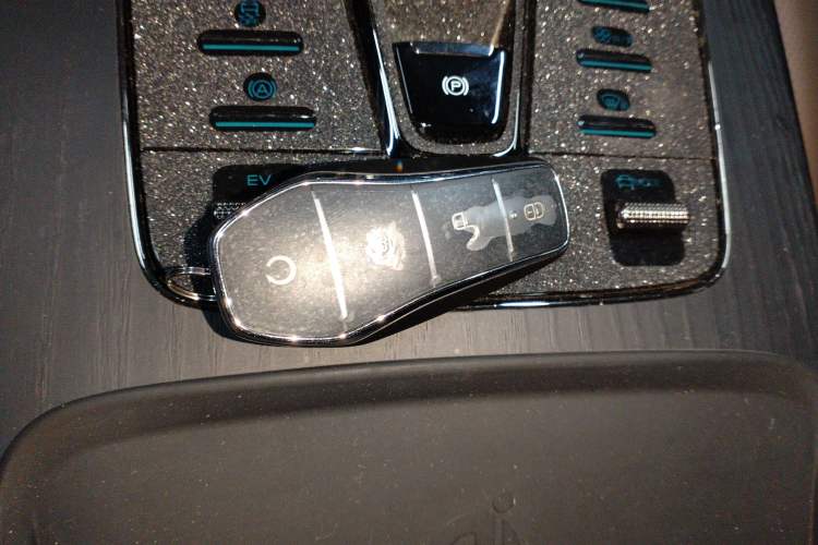 Used BYD Han 2023 DM-i Champion Edition 121KM Prestige Model