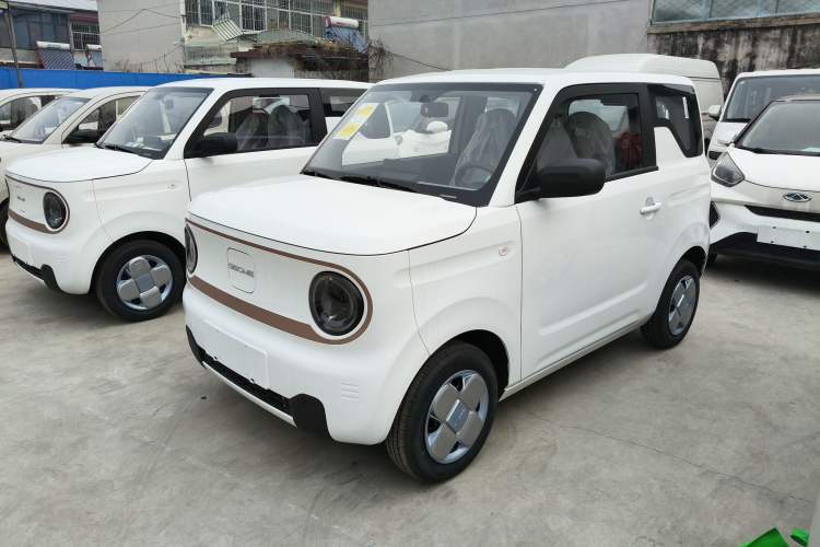 Used Geely Galaxy Panda 2024 Panda Mini 200km Endurance Bear
