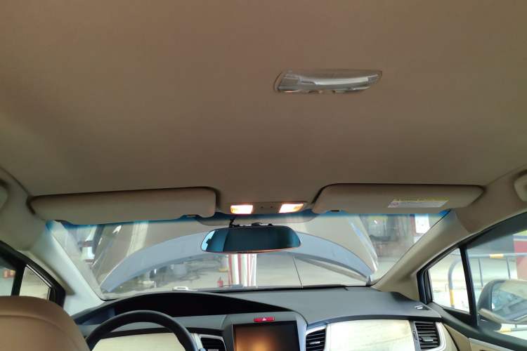 Used Honda Jade 2016 1.8L Automatic Comfort Version 5 Seats
