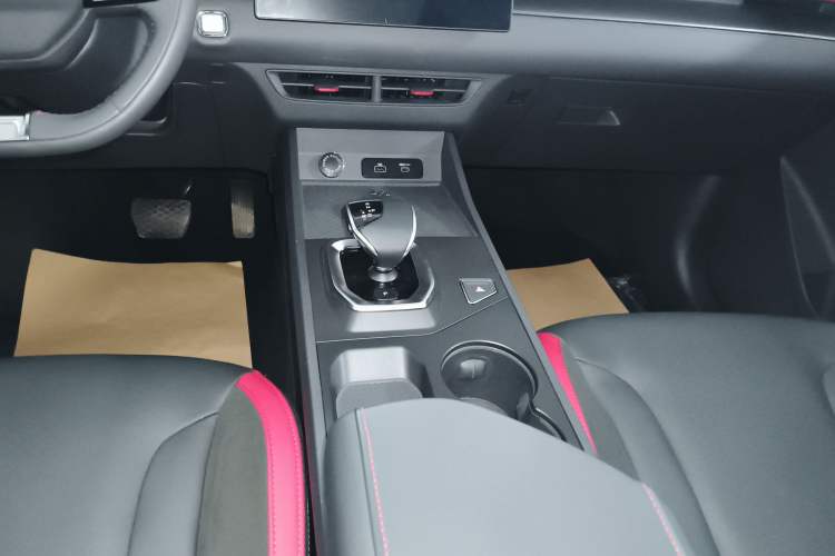 Used JETOUR Dashing 2023 1.5T DCT Starlight Shine Pro Edition