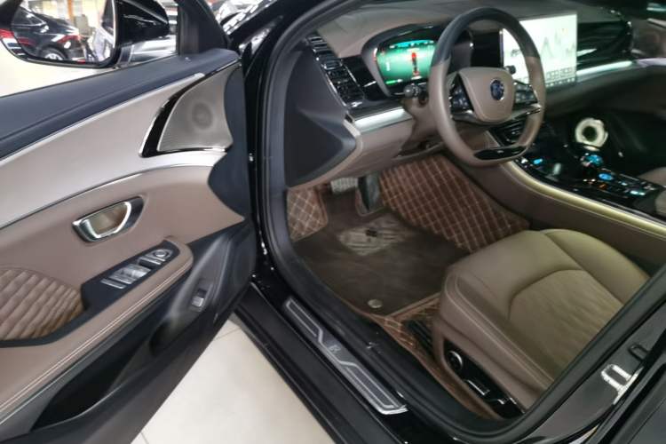 Used BYD Han 2024 DM-i Glory Edition 121KM Elite Model
