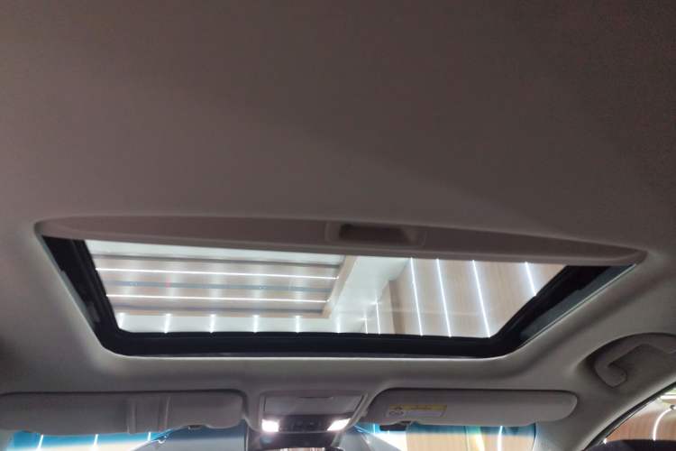 Used Honda Elysion 2024 2.0L eHEV Comfort Edition
