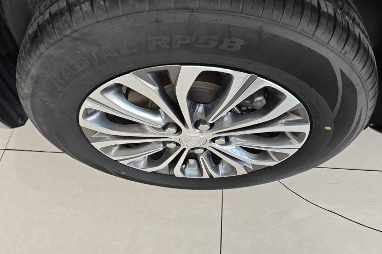 Used Buick GL8 2023 Land Executive Class Comfort Model