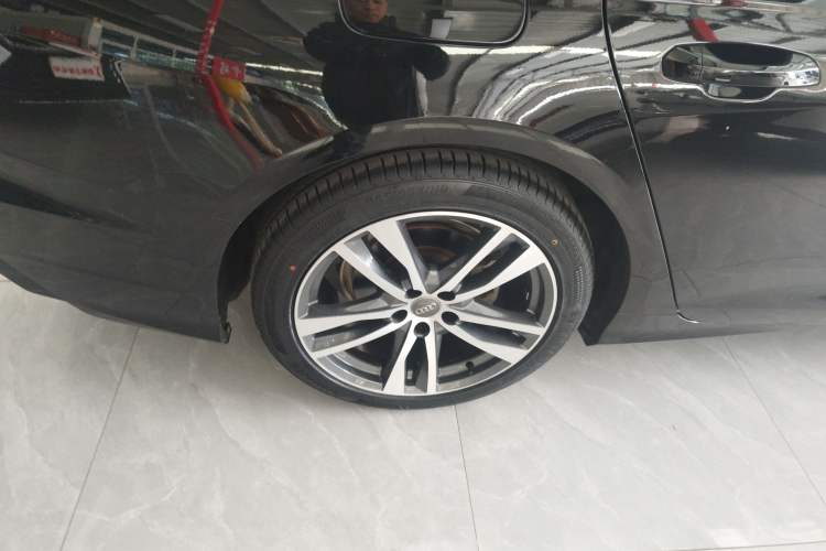 Used Audi A6L 2019 40 TFSI Luxury Dynamic Model
