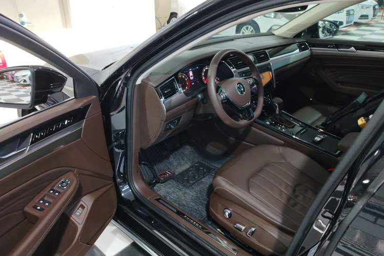 Used Volkswagen Phideon 2021 380TSI Luxury Edition