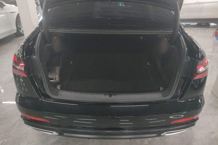 Used Audi A6L 2022 40 TFSI Luxury Dynamic Model
