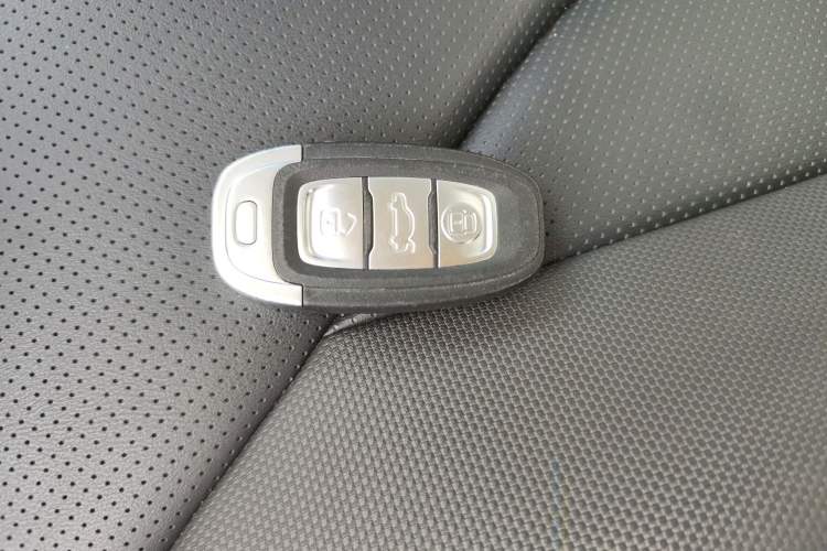 Used Hongqi E-QM5 2023 Revised Version Basic Travel Edition
