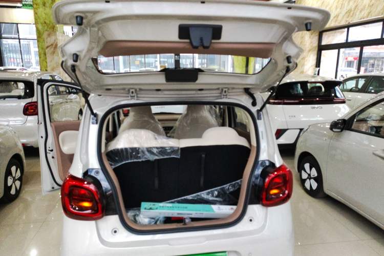 Used Wuling Hongguang MINIEV 2025 Four-Door Version Advanced Edition
