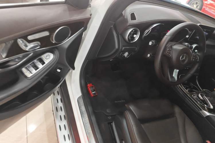 Used Mercedes-Benz GLC 2016 GLC 260 4MATIC Dynamic Edition