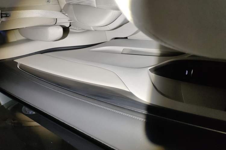 Used Buick GL8 2023 ES Lu Zun Comfort Model
