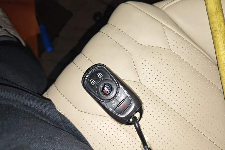 Used Buick GL8 2020 ES Land Cruiser 653T Luxury Edition
