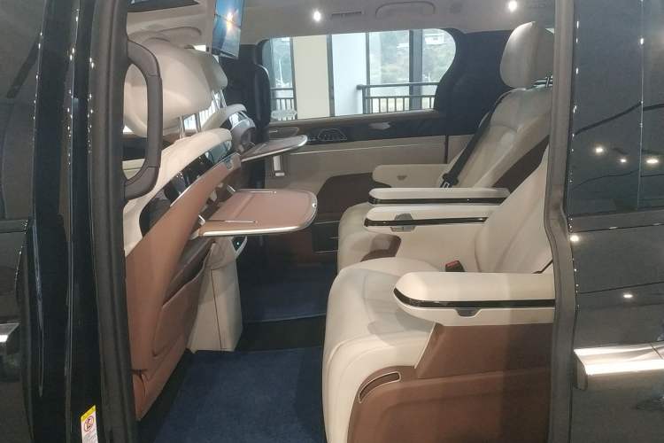 Used BYD Xia 2025 DM-i 1.5T 180km Excellence Model
