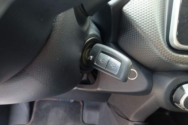 Used Nissan Kicks 2017 1.5L CVT Cool Enjoy Edition
