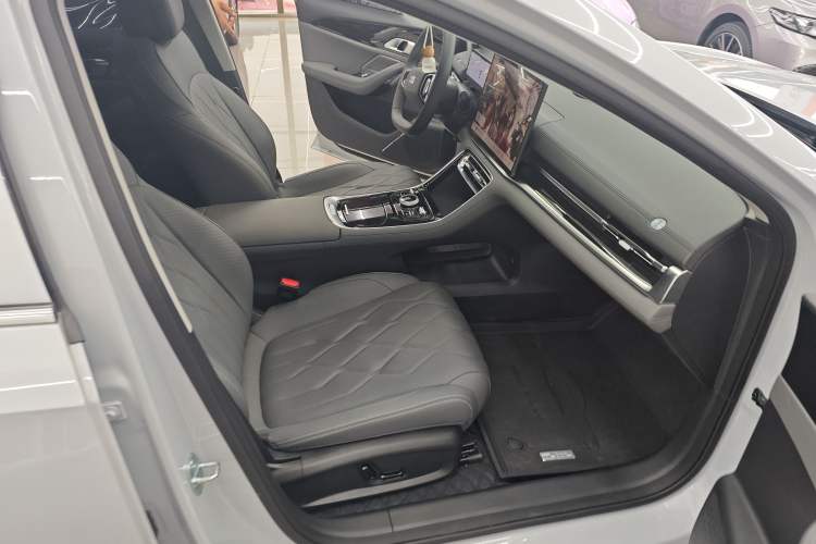 Used  Galaxy A7 2025 Model EM-i 70km Exploration Edition
