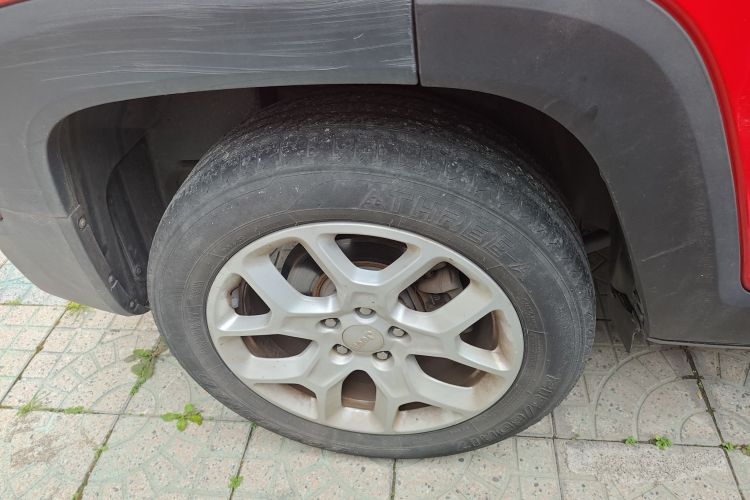 Used  Renegade 2018 Connected Large Screen Version 180T Automatic High-Energy Edition
