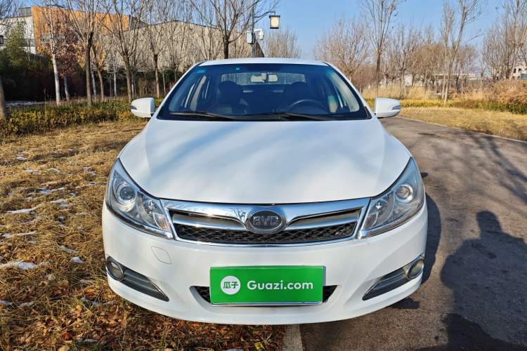 Used BYD Surui 2014 1.5L manual Comfort trim level
