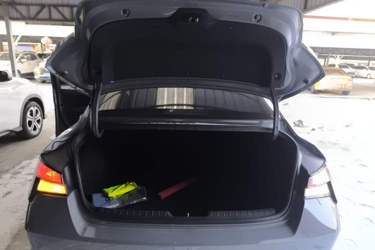 Used Hyundai Elantra 2022 1.5L CVT GLX Elite Edition