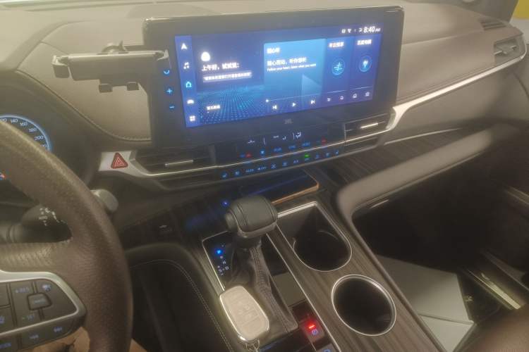 Used Toyota Sienna 2021 2.5L Hybrid Platinum Edition