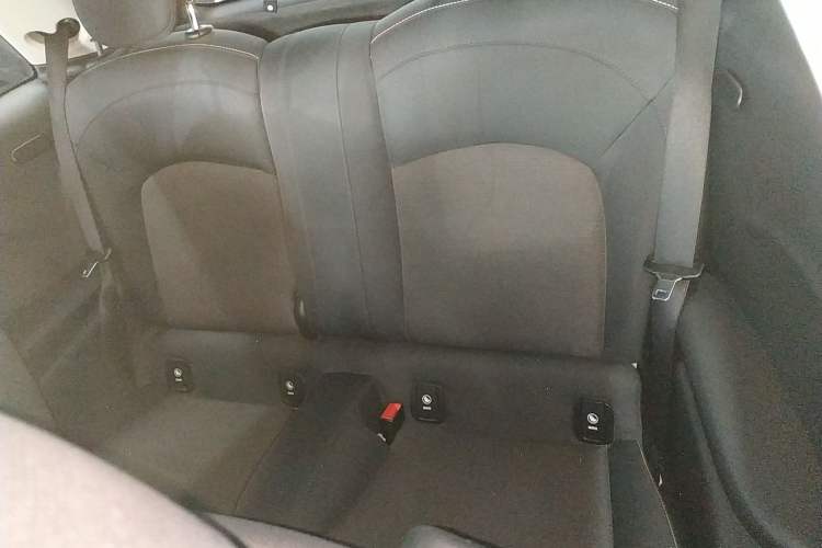 Used  MINI 2014 1.2T ONE
