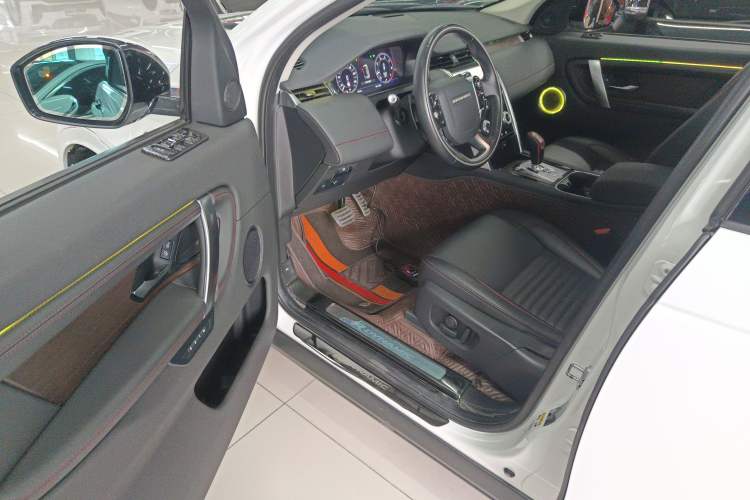 Used Land Rover Discovery Sport 2020 249 PS R-Dynamic Performance Tech Edition 7 Seats
