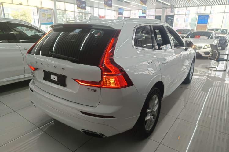 Used Volvo XC60 2019 T5 4x4 Smart Edition China VI Standard
