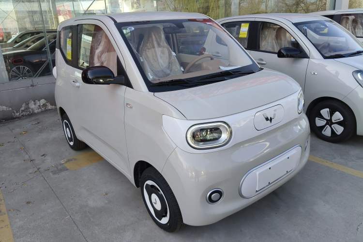 Used Wuling Hongguang MINIEV 2024 3rd Generation 215km Youth Edition
