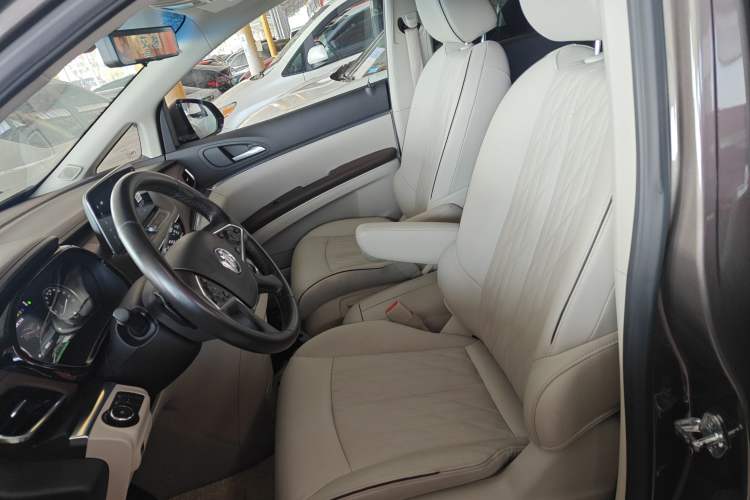 Used Buick GL8 2021 Land Cruiser Executive 652T Premium Model
