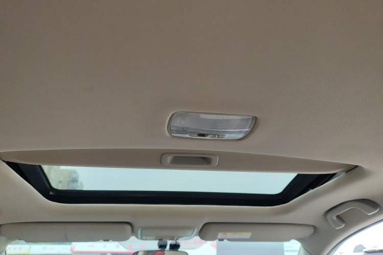 Used Honda CR-V 2016 2.0L two-wheel drive Urban Edition
