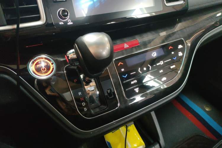 Used Honda Elysion 2019 2.0L Hybrid Luxury Edition
