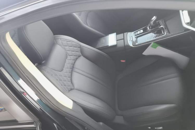 Used Dongfeng Aeolus Yixuan MAX 2021 1.5T Super Cool Dad Edition