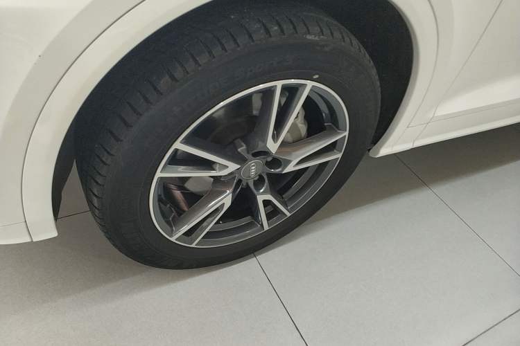 Used Audi Q5L 2020 Updated 40 TFSI Prestige Fashion Edition
