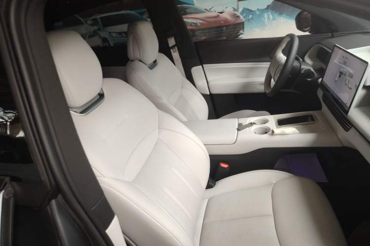 Used XPeng G6 2023 580 Long-Range Pro
