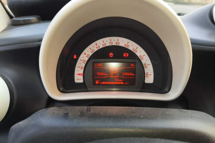 Used  fortwo 2018 1.0L 52kW Hardtop Dynamic Version China V
