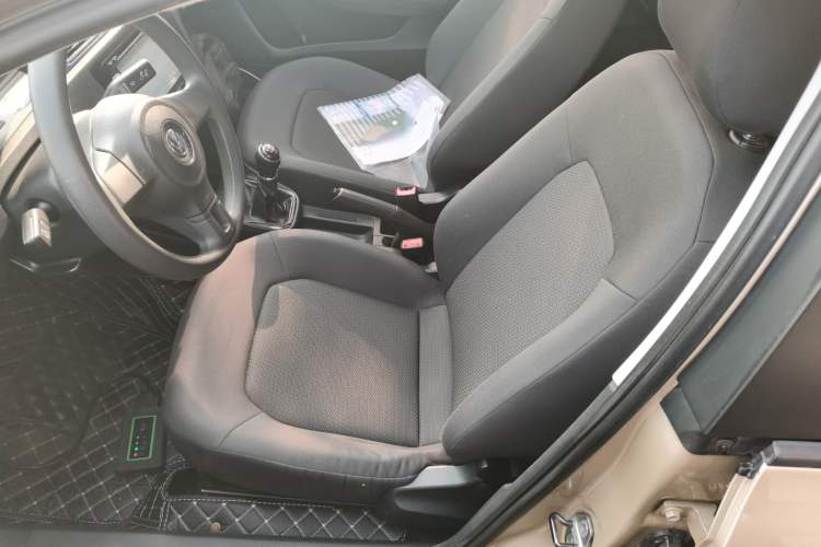 Used Volkswagen Santana 2013 1.4L Manual Fashion Edition
