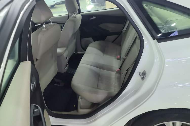 Used Ford Focus 2017 Sedan 1.6L Automatic Comfort Plus SmartDrive Edition
