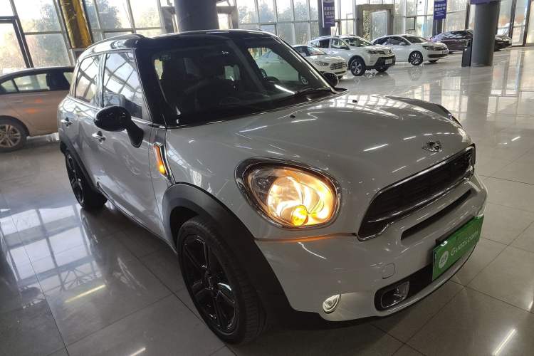Used  Countryman 2014 1.6T COOPER S
