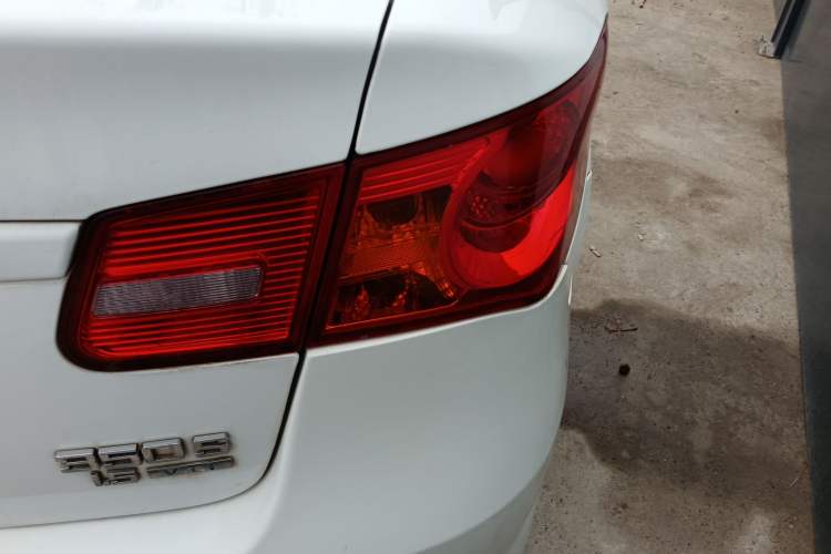 Used Roewe 350 2014 1.5L Manual Xunchi Edition