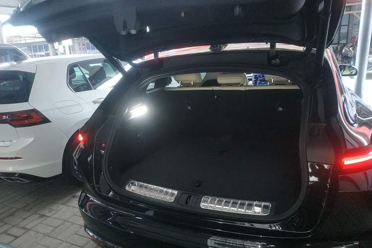 Used Nio ET5T 2025 75 kWh Touring
