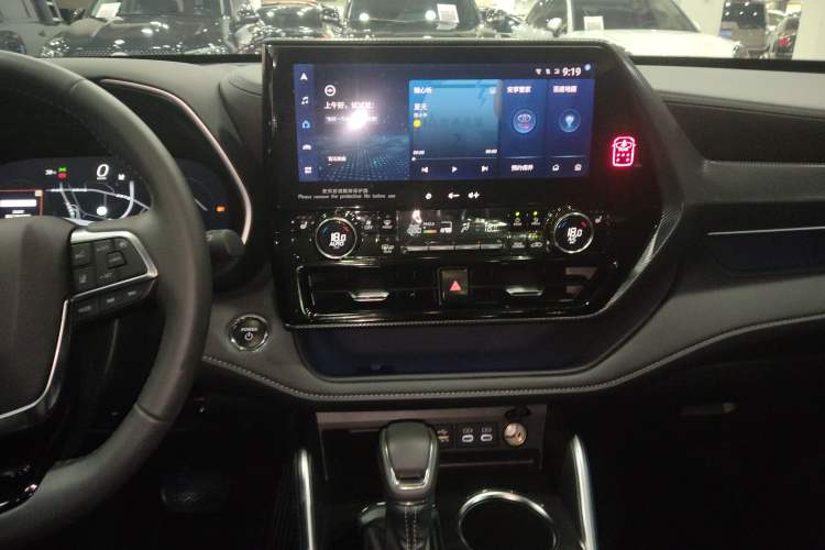 Used Toyota Crown Land Cruiser 2023 2.5L HEV Four-Wheel Drive Prestige Edition
