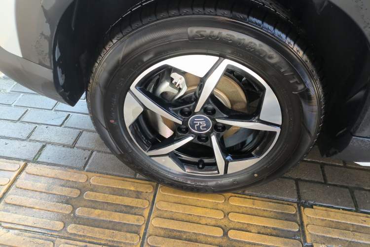 Used BYD Yuan UP 2024 401KM Leading Edition