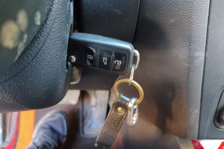 Used Volkswagen Sagitar 2014 Revised Version 1.4TSI Automatic Luxury Edition
