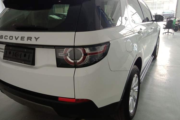 Used Land Rover Discovery Sport 2017 2.0T SE
