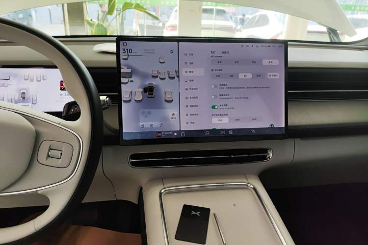 Used XPeng G6 2025 625 Long-Range Max Tech Edition
